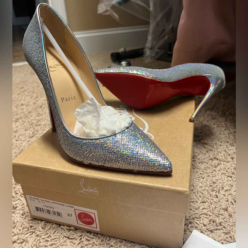 Christian louboutin so kate size 37 brand new